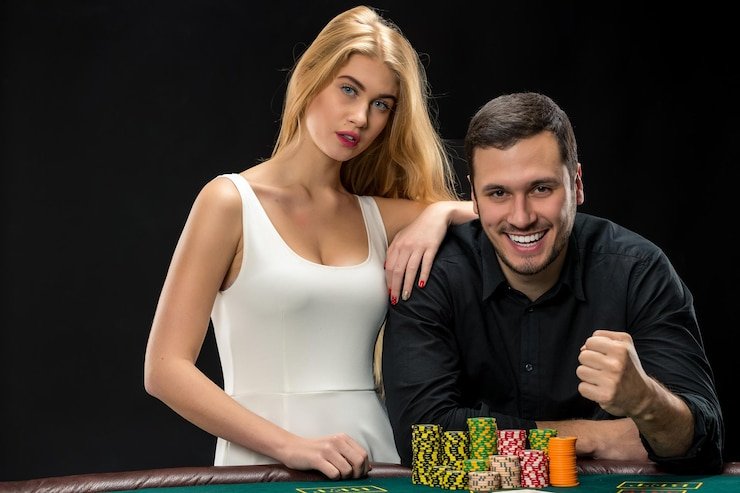 Layar Caishen Wins di aplikasi mobile bonus777 menampilkan meja HD dengan statistik real-time